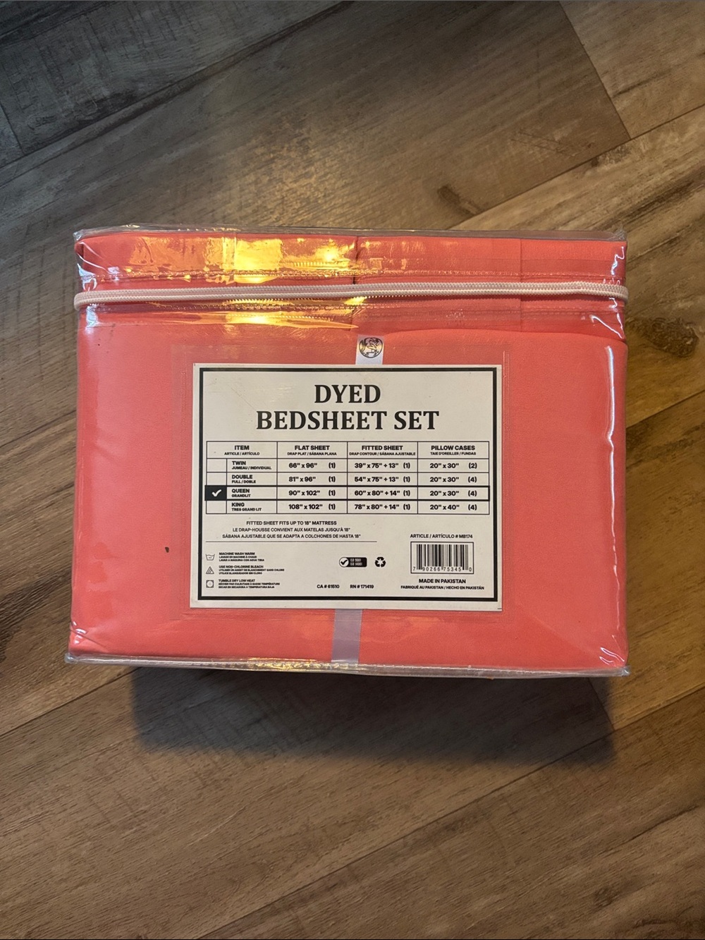 6-Piece Dyed Queen Bedsheet Set in Coral - Picture 2 of 3